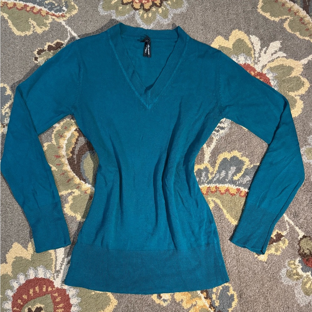 Alamour Cozy V neck lightweight teal sweater
